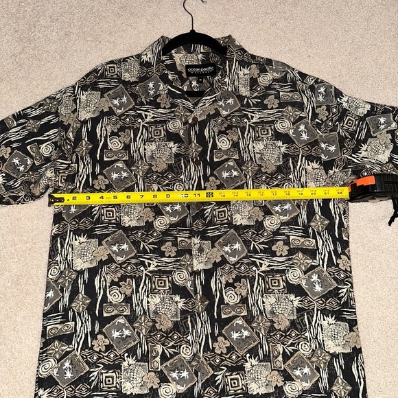 Ocean Pacific Vintage Men's Black Hawaiian Abstract Short Sleeve Shirt (Med) - Picture 9 of 11